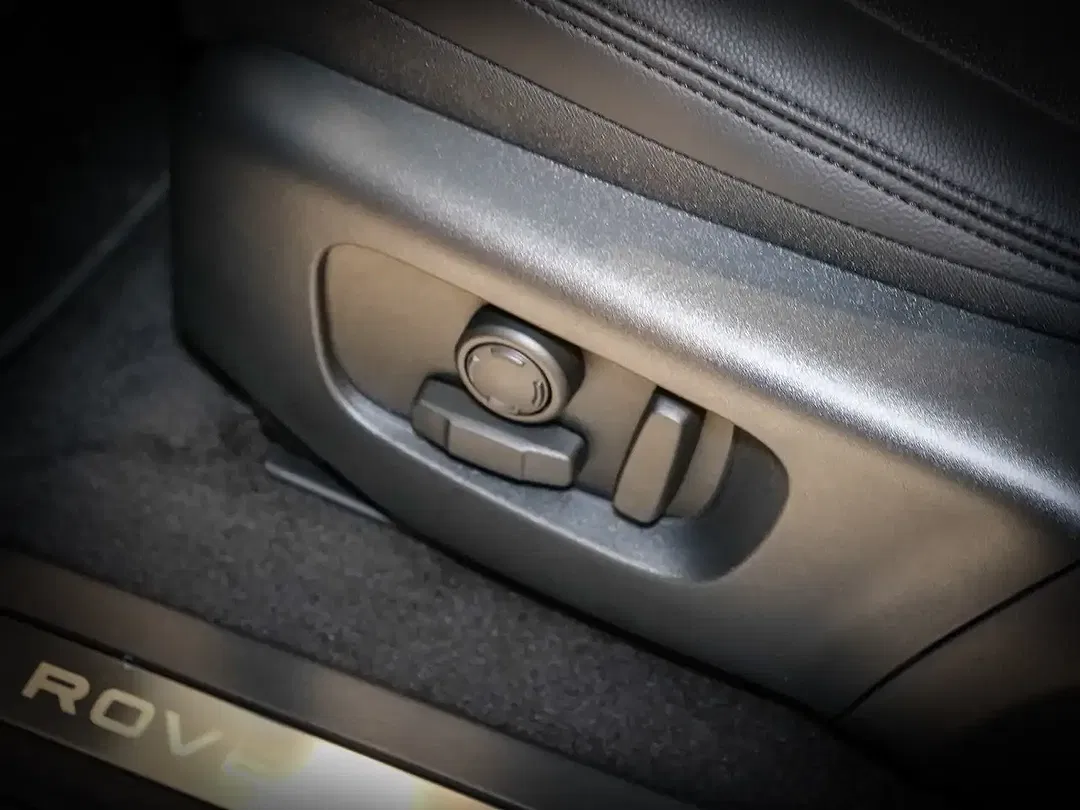 Land Rover Range Rover Evoque - Thumbnail 15