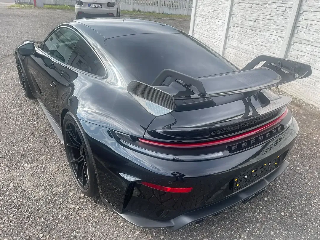 Porsche 992 - Thumbnail 10
