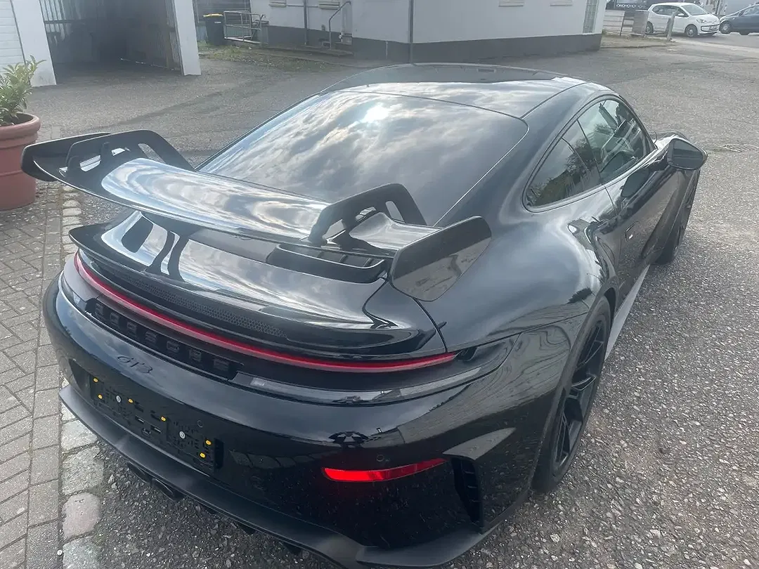 Porsche 992 - Thumbnail 7