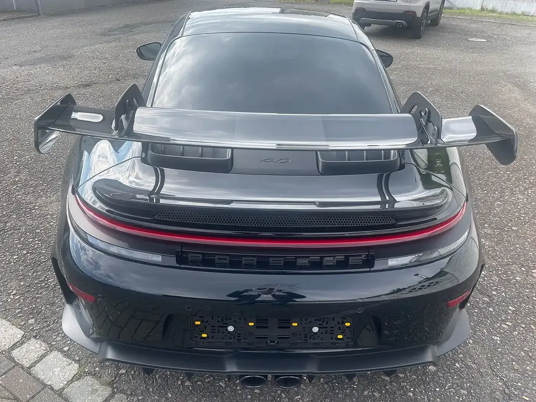 Porsche 992 - Thumbnail 9