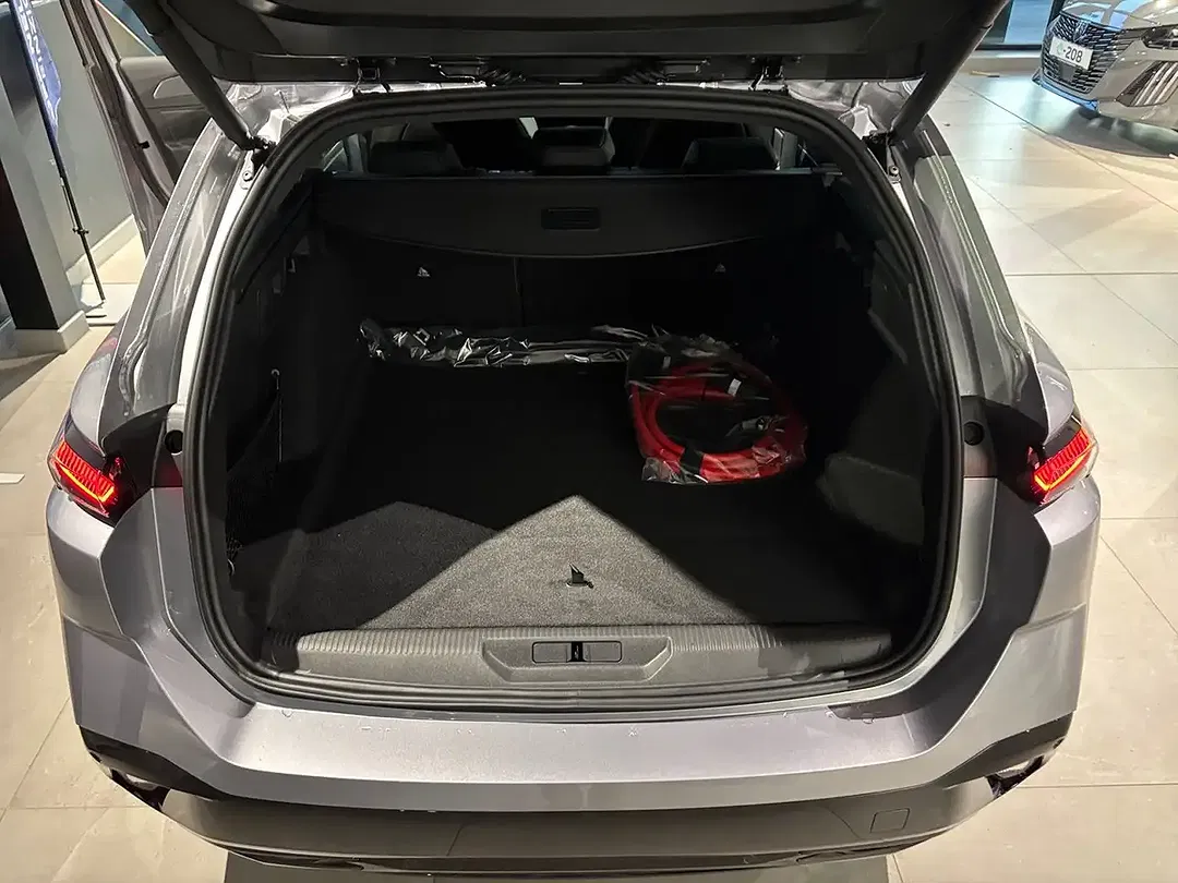 Peugeot 308 - Thumbnail 11