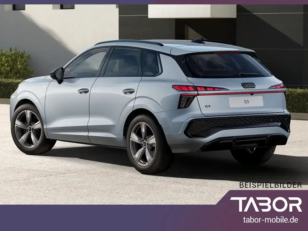 Audi Q3 - Thumbnail 3