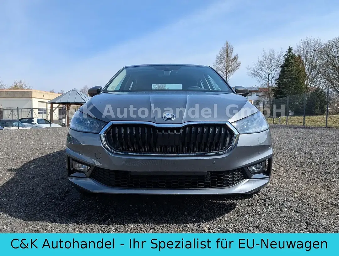 Skoda Fabia - Thumbnail 2