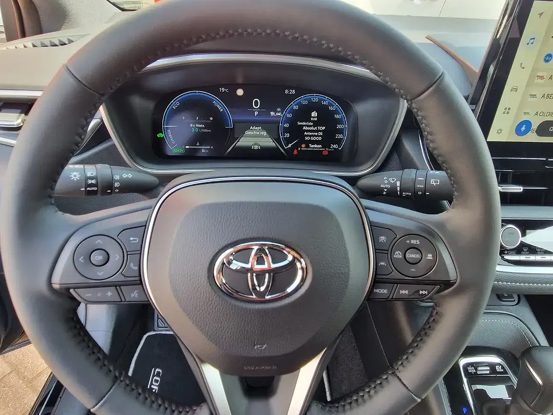 Toyota Corolla - Thumbnail 12