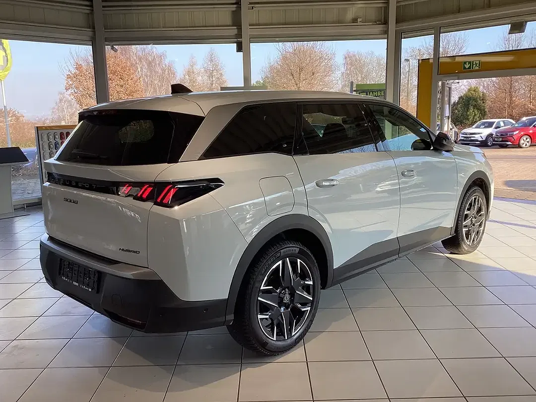 Peugeot 5008 - Thumbnail 3