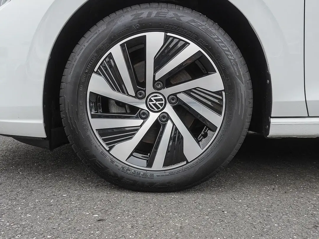 Volkswagen Golf Variant - Thumbnail 7