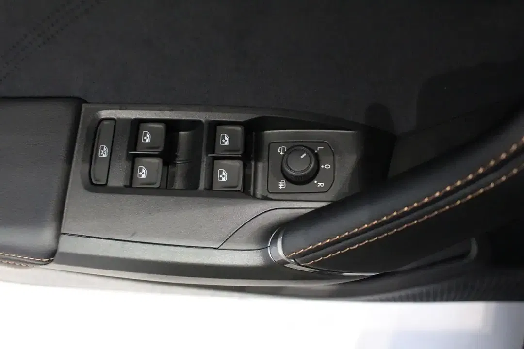 CUPRA Leon - Thumbnail 11