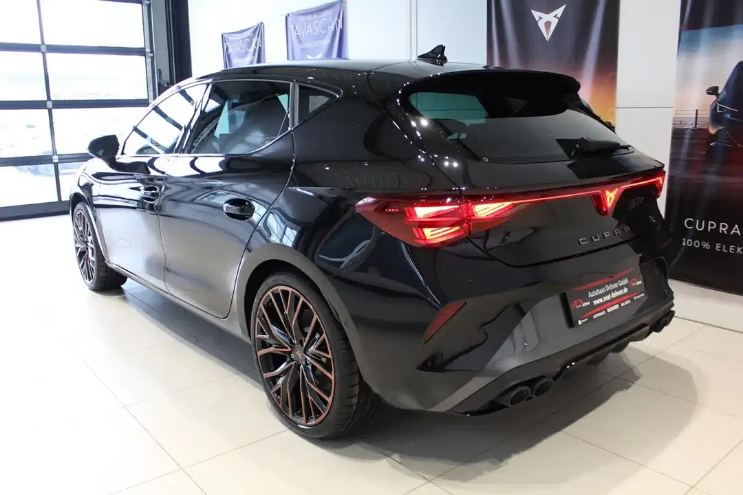 CUPRA Leon - Thumbnail 2