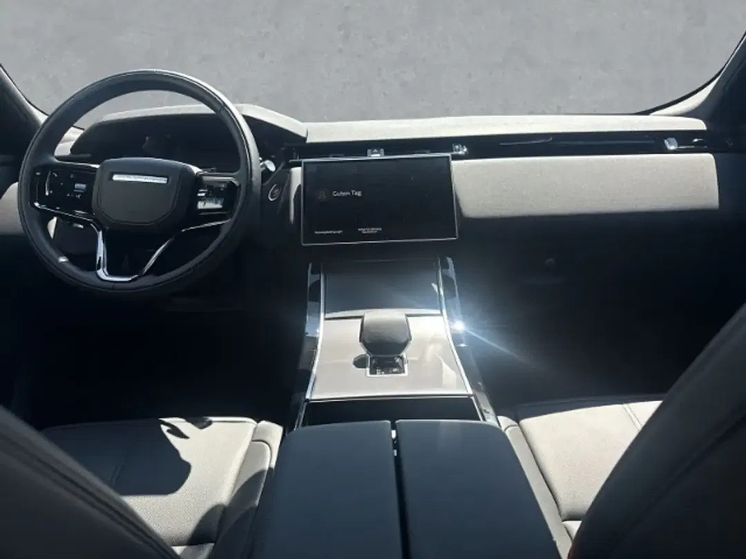 Land Rover Range Rover Velar - Thumbnail 4