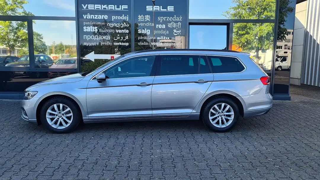 Volkswagen Passat Variant - Thumbnail 4