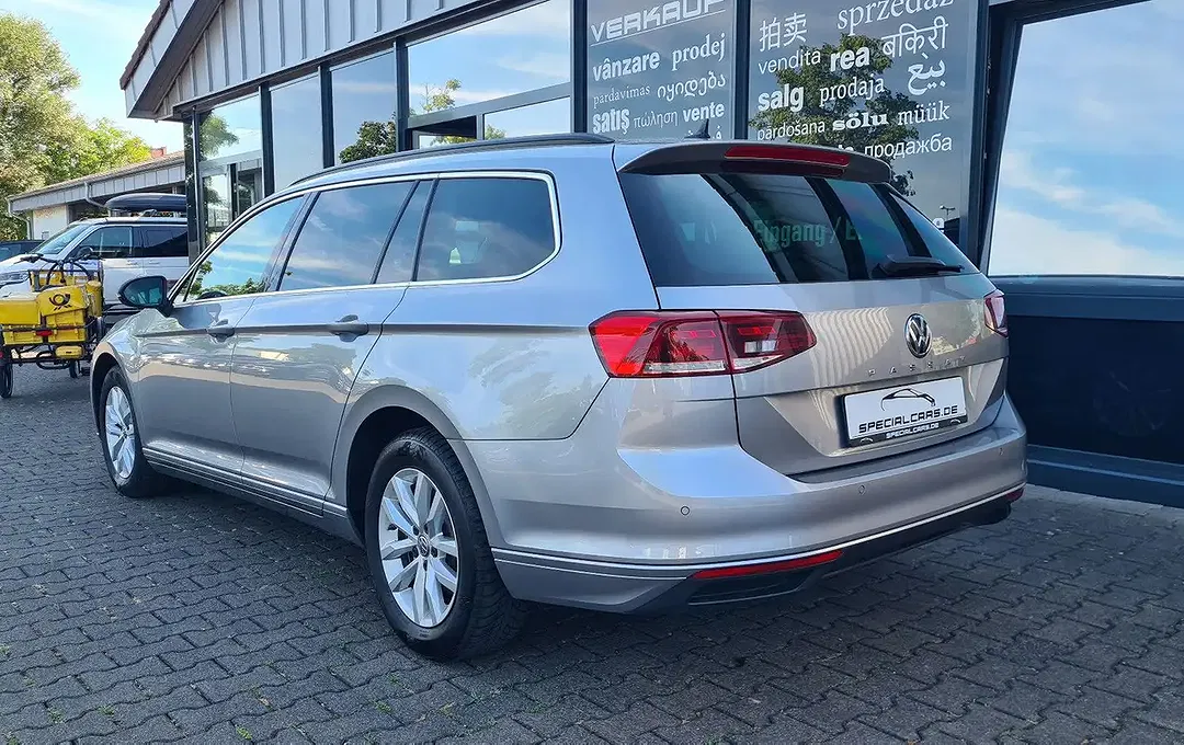 Volkswagen Passat Variant - Thumbnail 5
