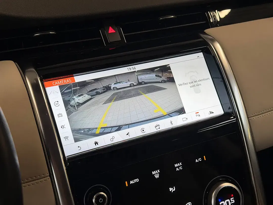 Land Rover Discovery Sport - Thumbnail 12