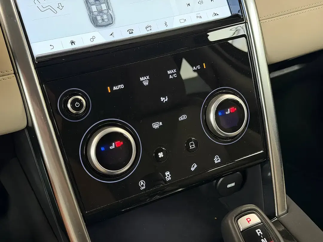 Land Rover Discovery Sport - Thumbnail 18