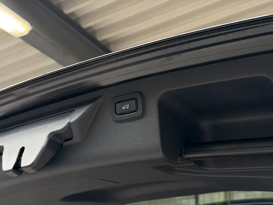 Land Rover Discovery Sport - Thumbnail 20