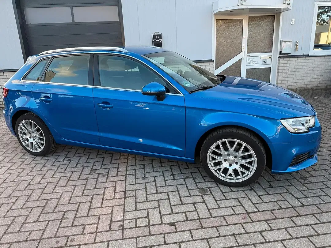 Audi A3 - Thumbnail 5