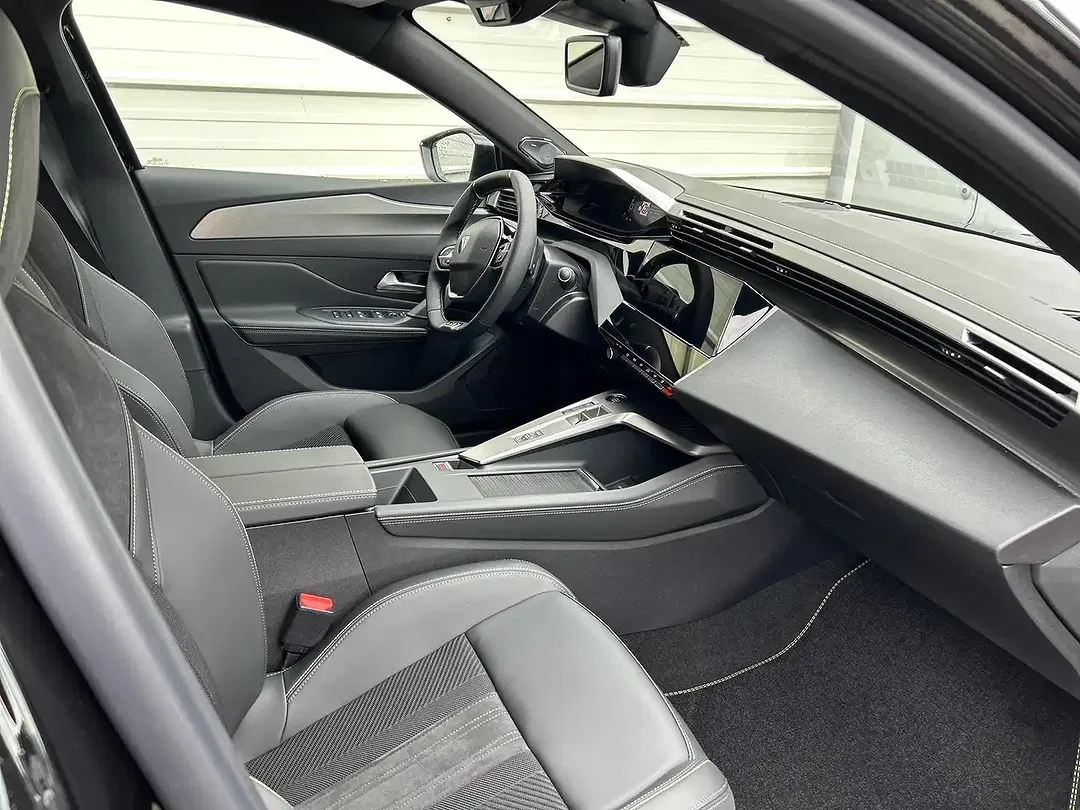 Peugeot 308 - Thumbnail 11