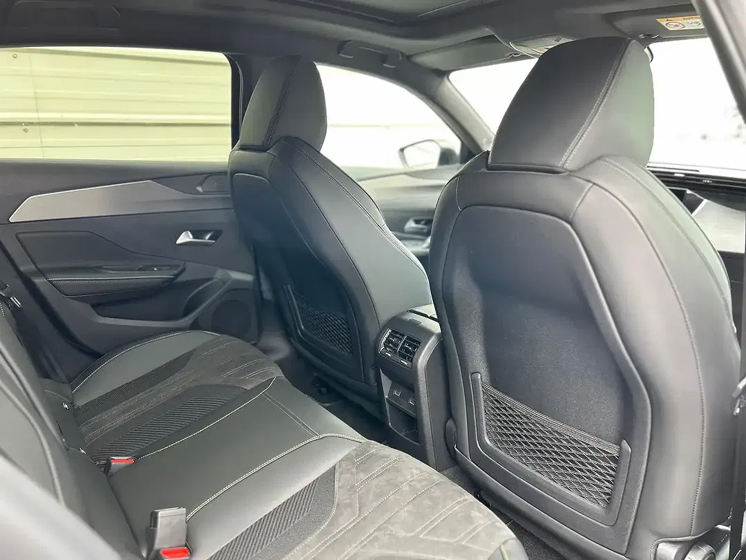Peugeot 308 - Thumbnail 12