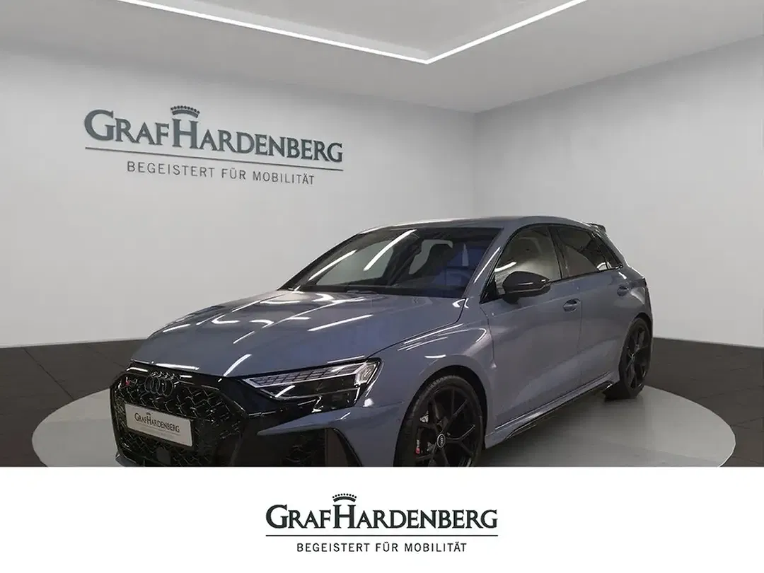 Audi RS3 - Thumbnail 1