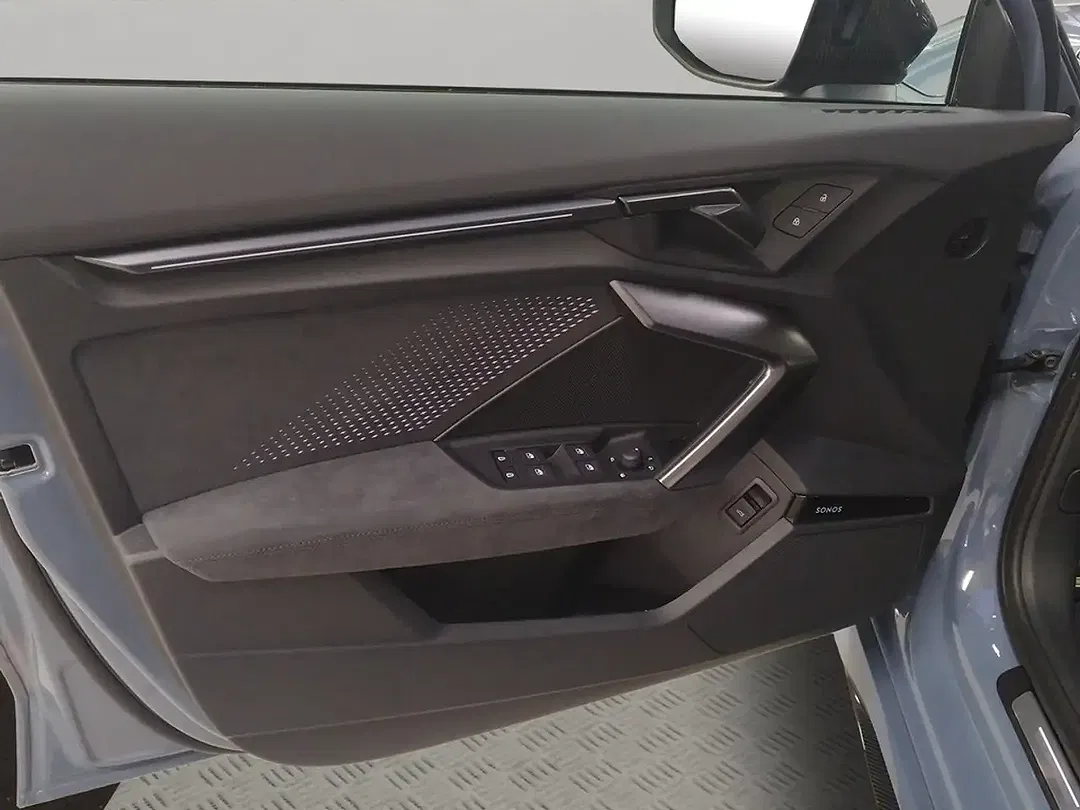 Audi RS3 - Thumbnail 9
