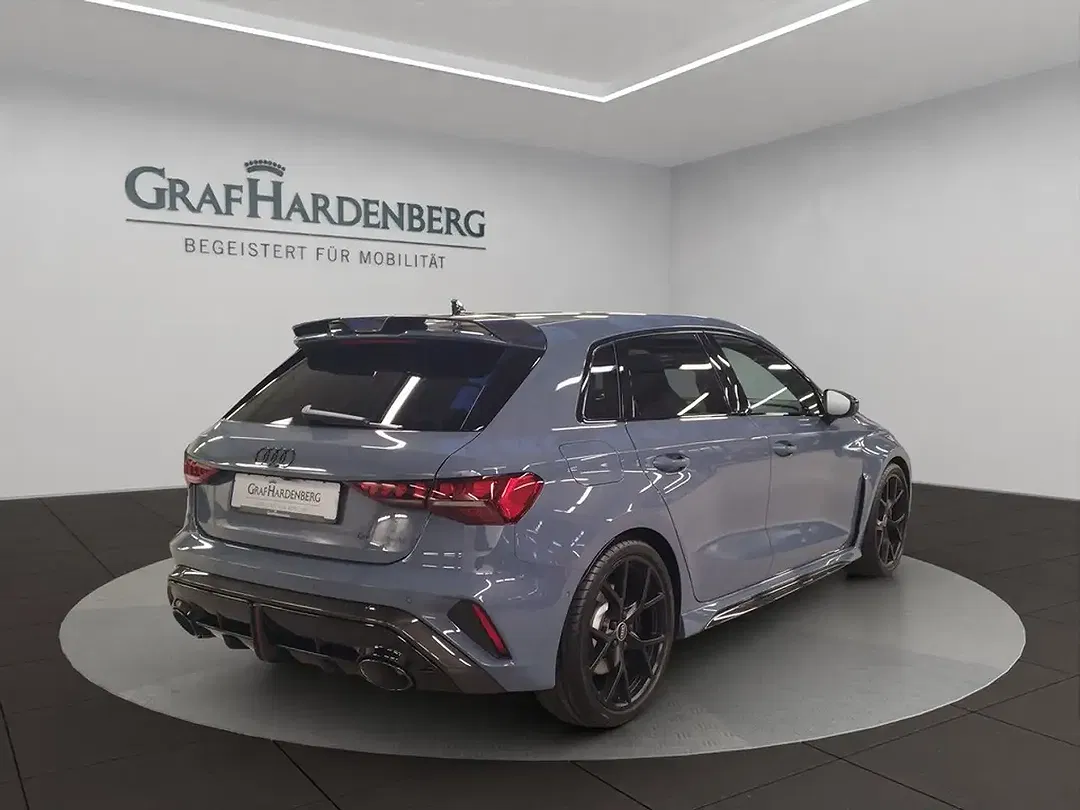 Audi RS3 - Thumbnail 5