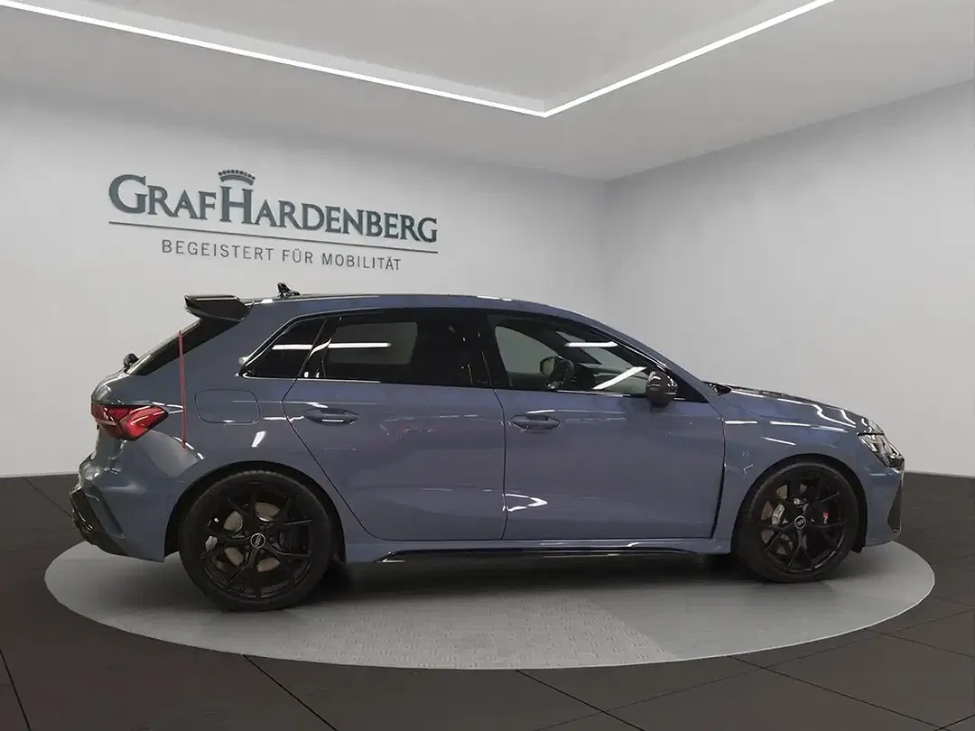 Audi RS3 - Thumbnail 6