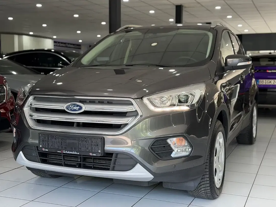 Ford Kuga - Thumbnail 2