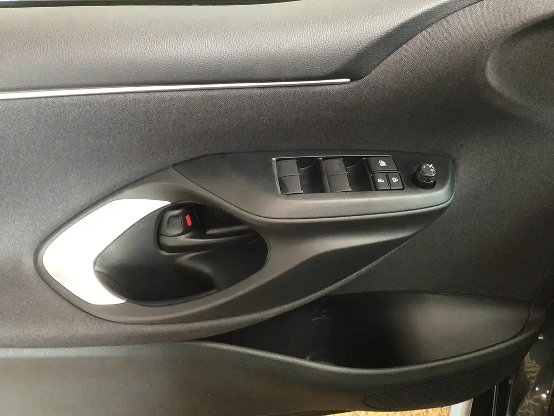 Mazda 2 - Thumbnail 12