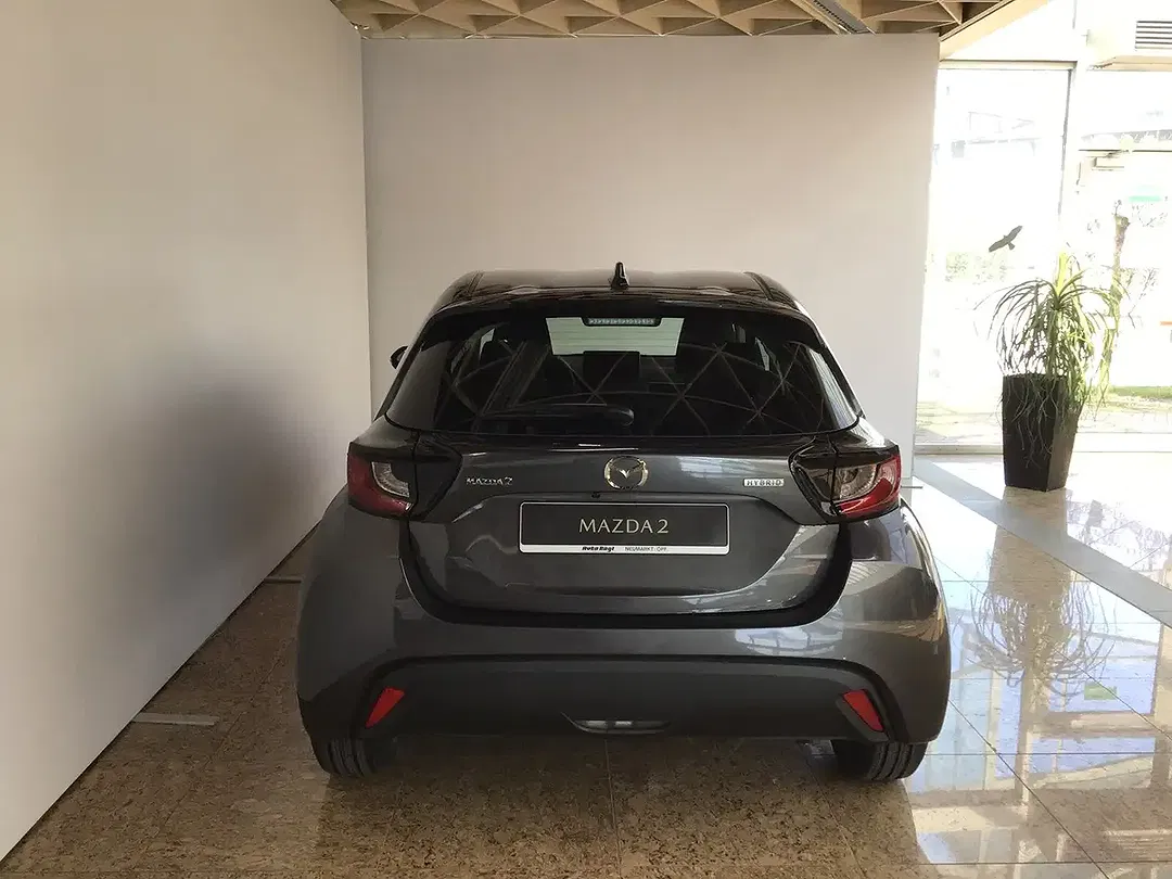 Mazda 2 - Thumbnail 5