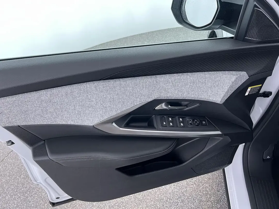Peugeot 3008 - Thumbnail 11
