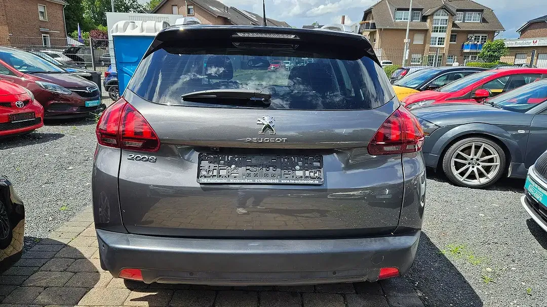 Peugeot 2008 - Thumbnail 5