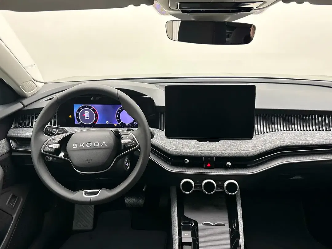 Skoda Superb - Thumbnail 8