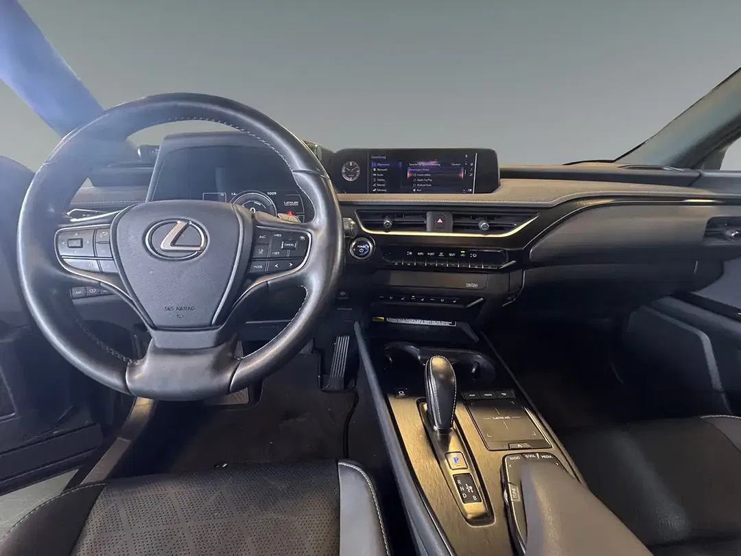 Lexus UX 300e - Thumbnail 11