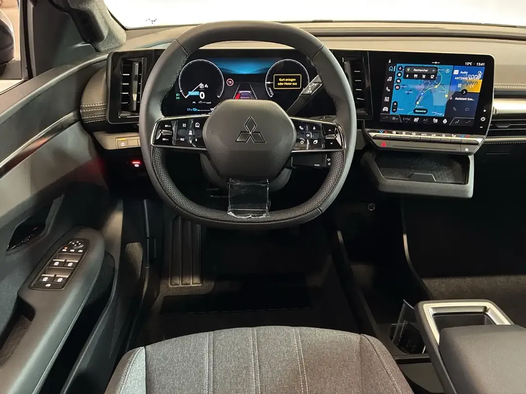 Mitsubishi Eclipse Cross - Thumbnail 8
