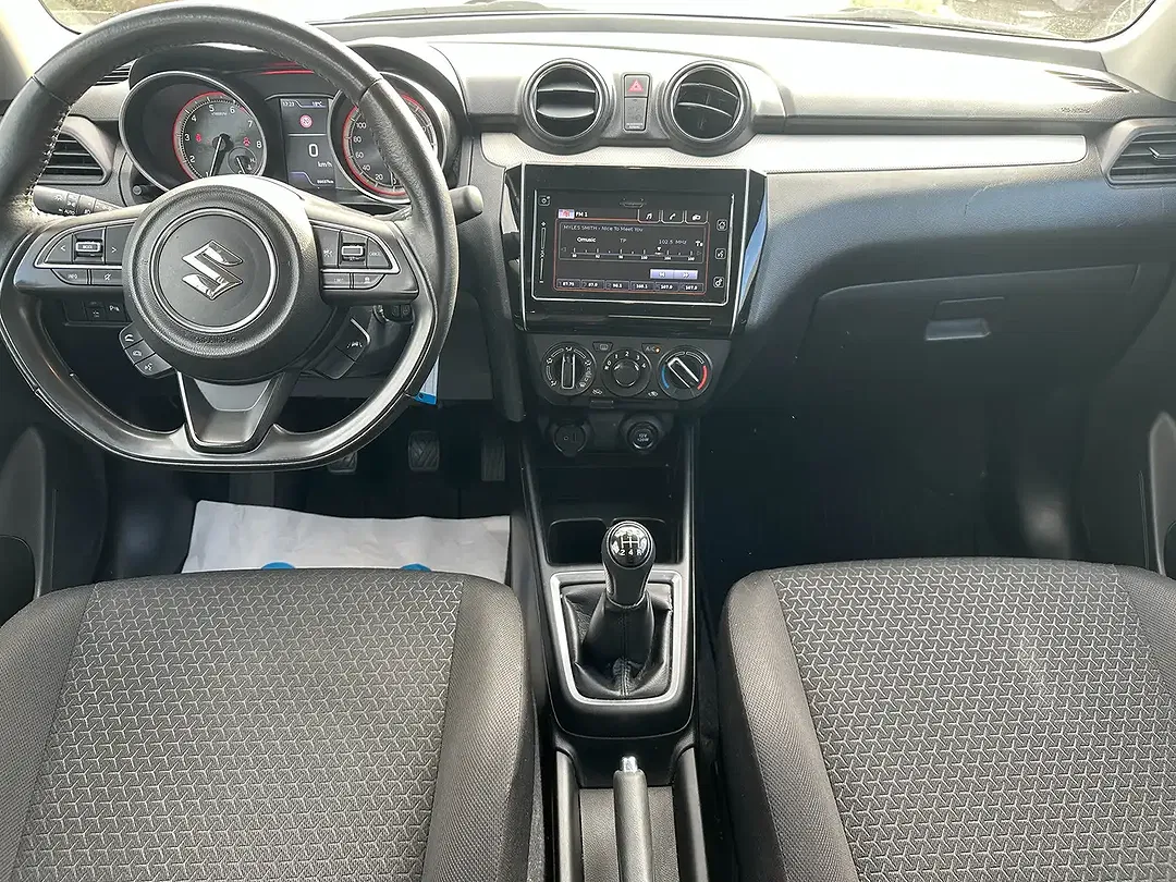 Suzuki Swift - Thumbnail 12