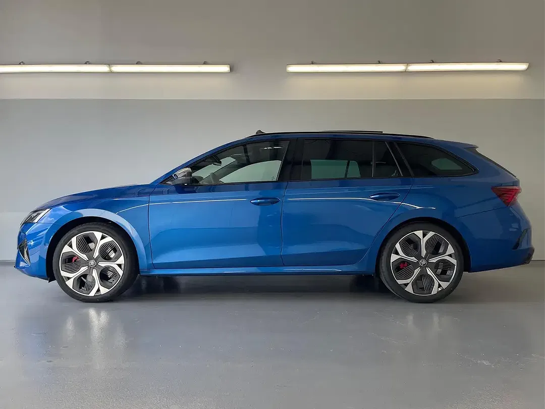 Skoda Octavia - Thumbnail 3