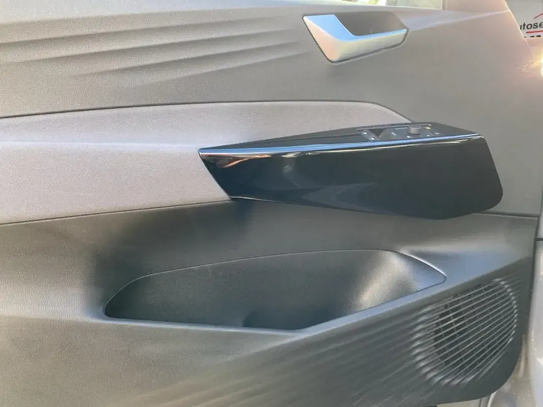 Volkswagen ID.3 - Thumbnail 15
