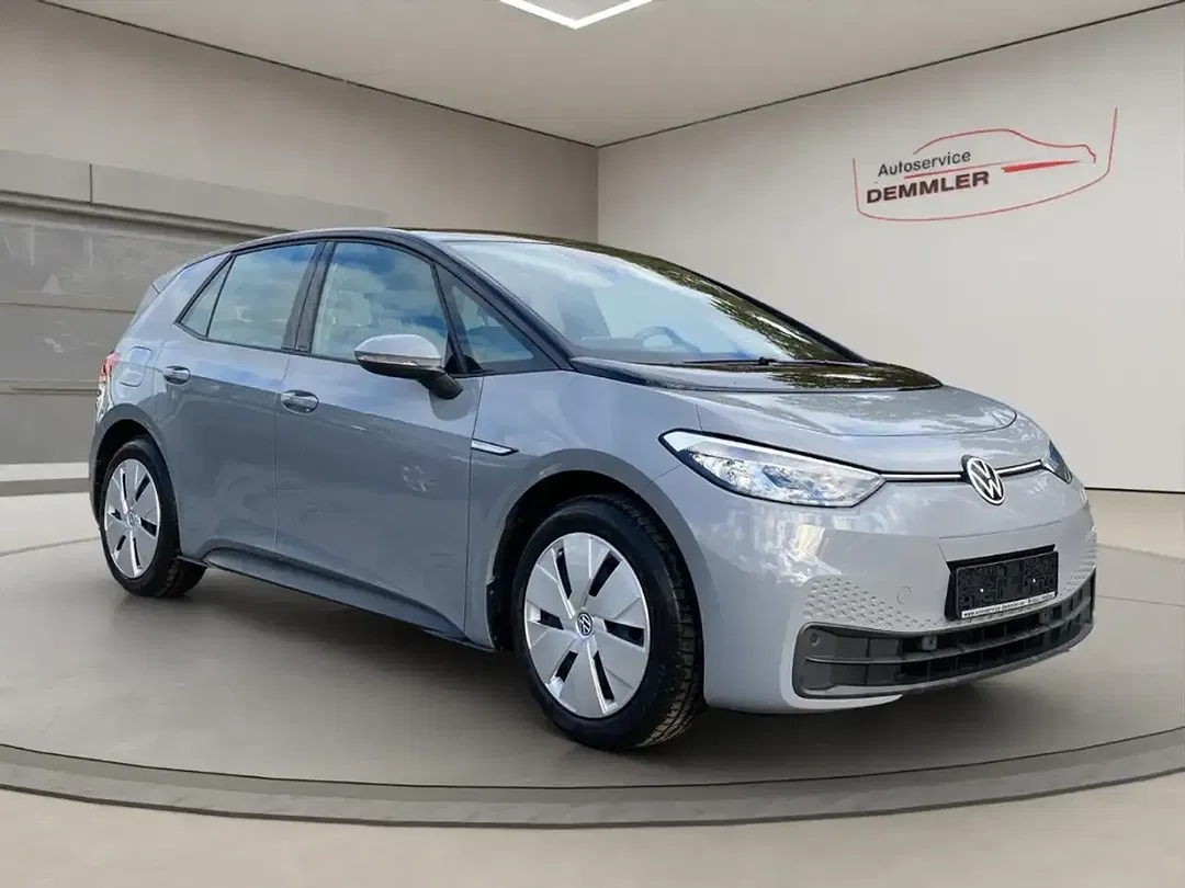 Volkswagen ID.3 - Thumbnail 3