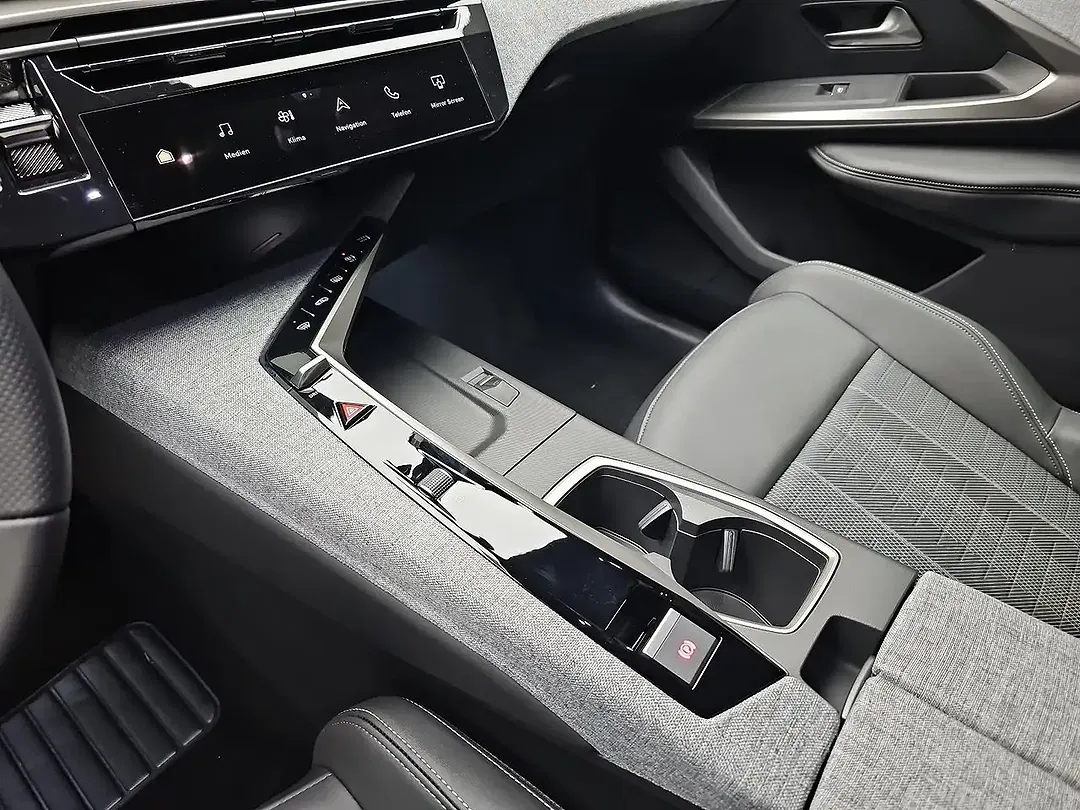 Peugeot 5008 - Thumbnail 12