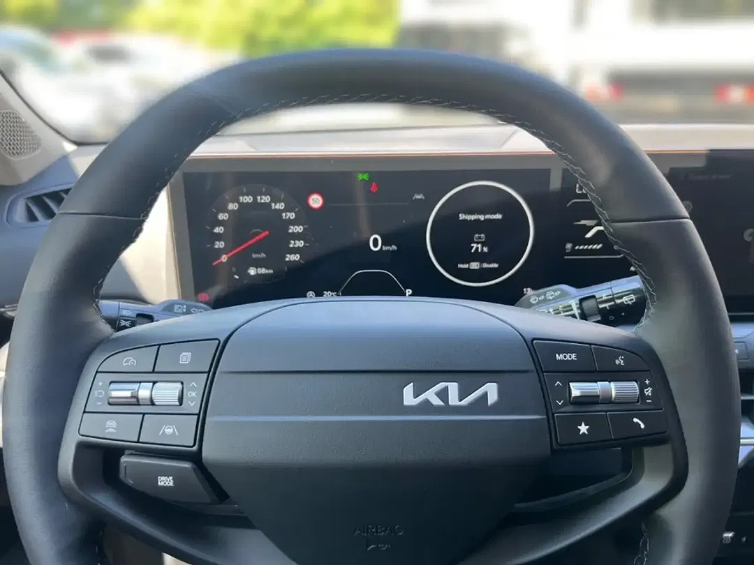Kia K4 - Thumbnail 8