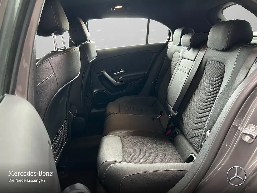 Mercedes-Benz A 250 - Thumbnail 11