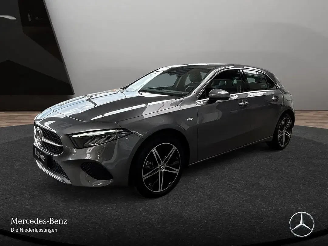 Mercedes-Benz A 250 - Thumbnail 1