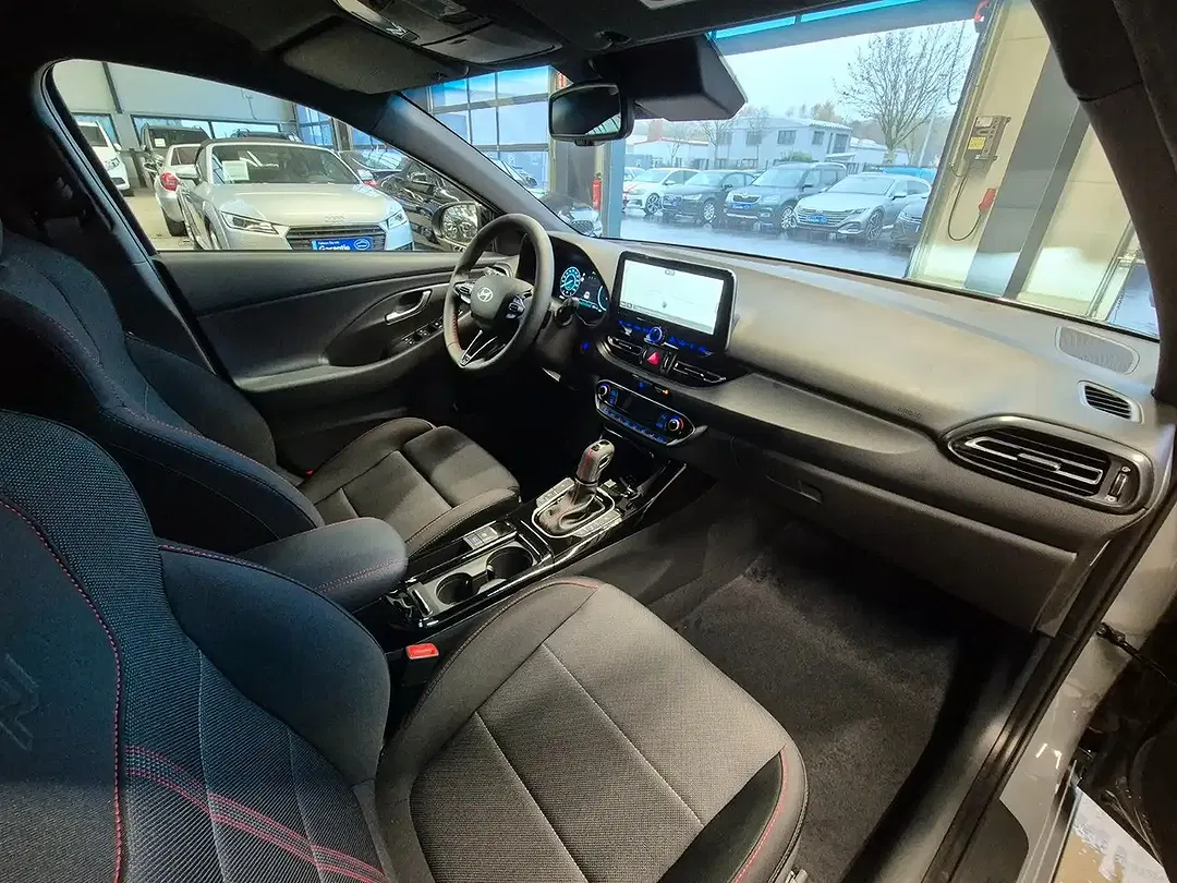 Hyundai i30 - Thumbnail 15