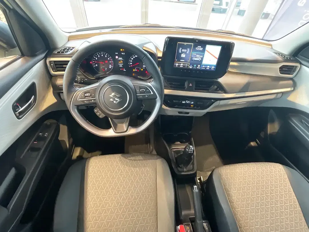 Suzuki Swift - Thumbnail 14