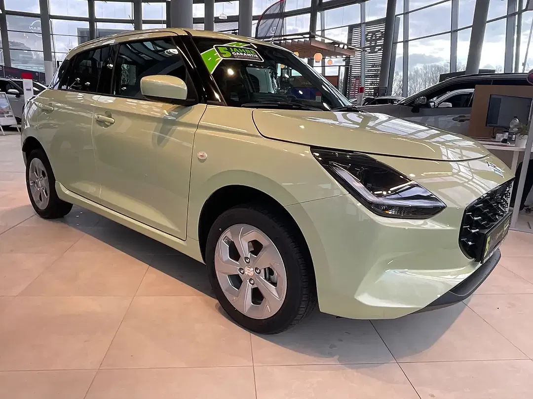 Suzuki Swift - Thumbnail 3