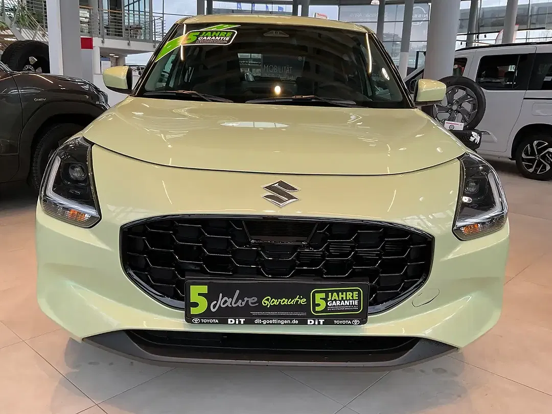 Suzuki Swift - Thumbnail 4