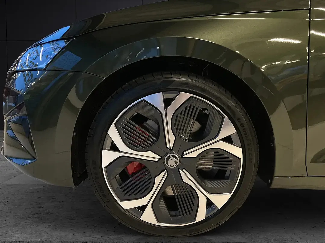 Skoda Octavia - Thumbnail 8