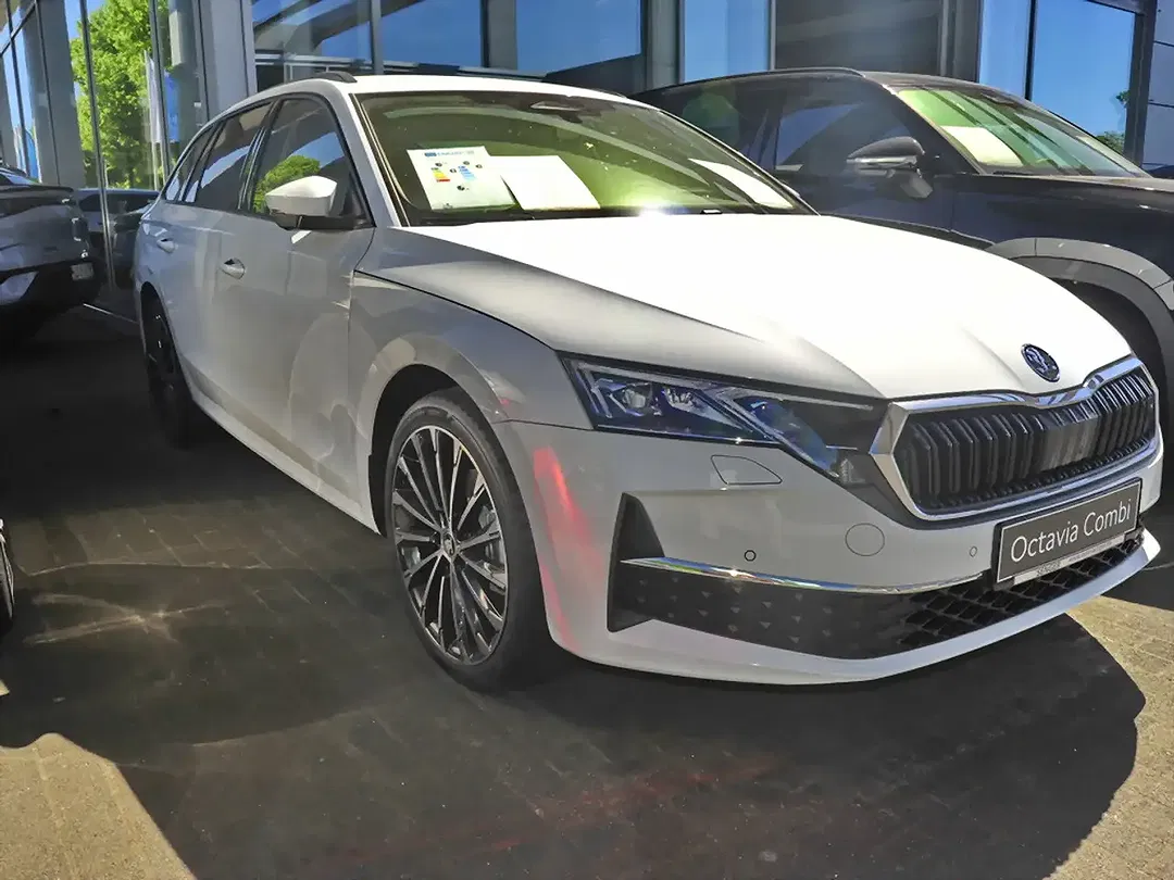 Skoda Octavia - Thumbnail 3