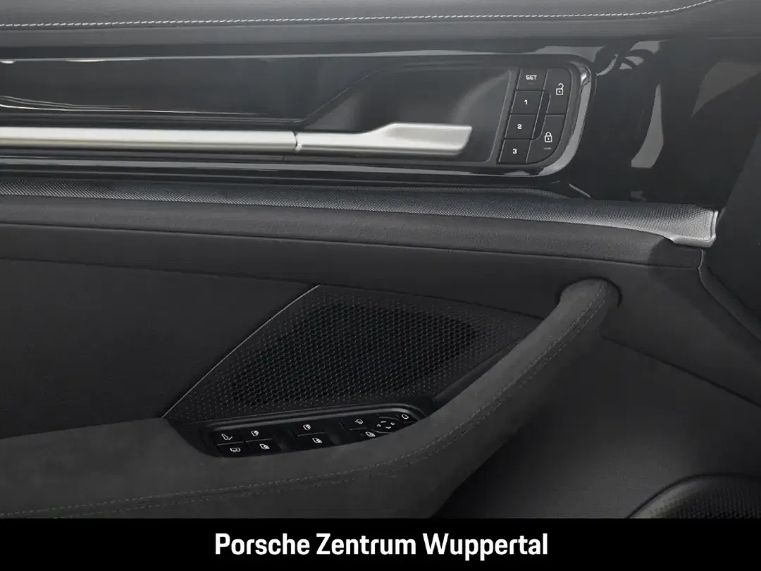 Porsche Panamera - Thumbnail 15