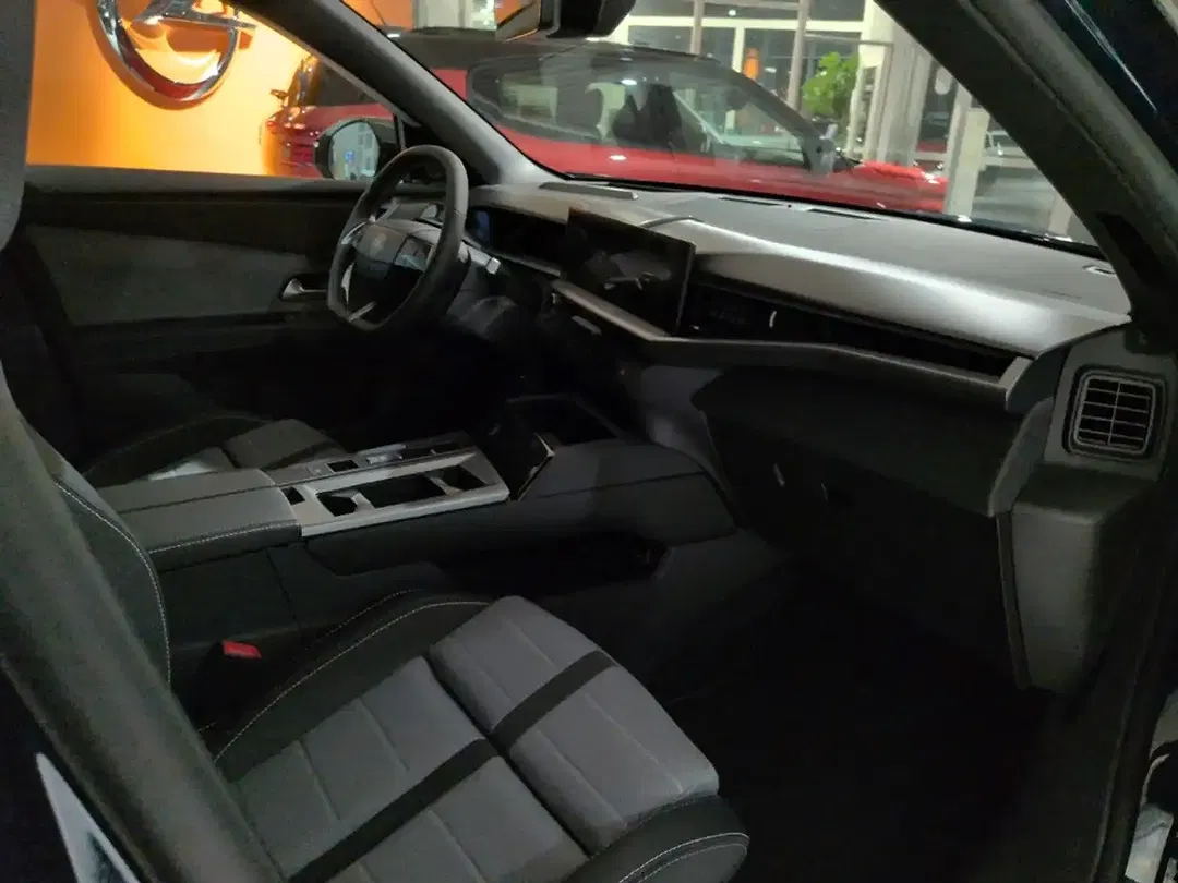 Opel Grandland - Thumbnail 12