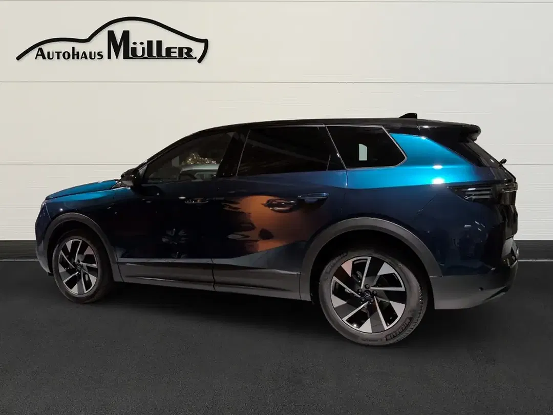 Opel Grandland - Thumbnail 3
